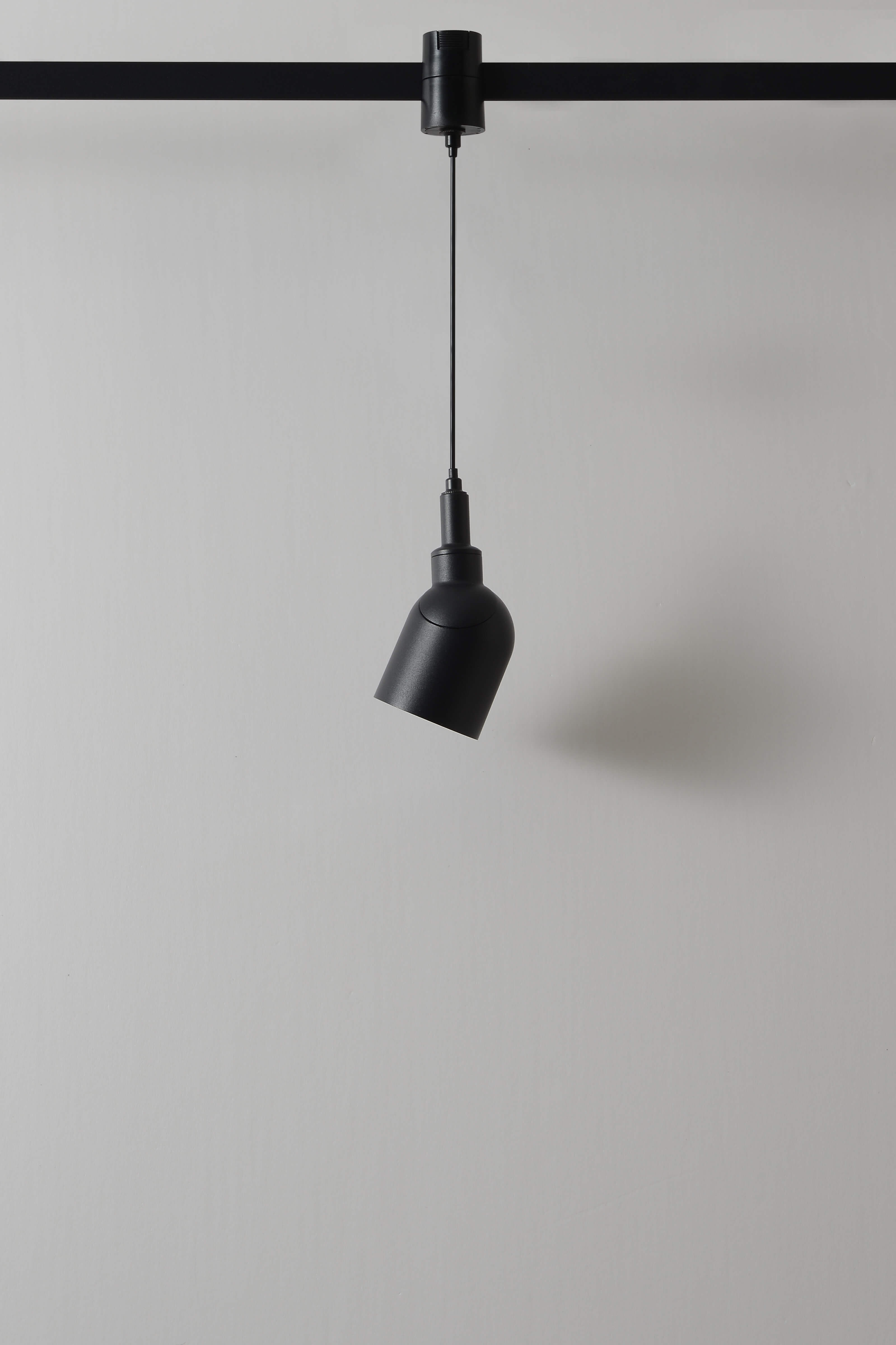 Светильник трековый для гибкой магнитной системы Crystal Lux CLT 0.37 005 7W BL SMART